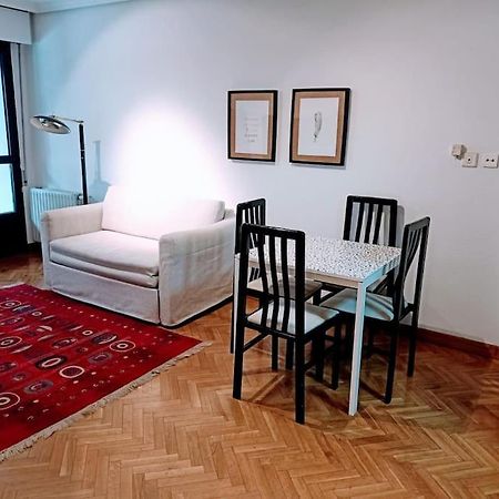 Apartmán Apartamento Entre Estaciones Oviedo Exteriér fotografie