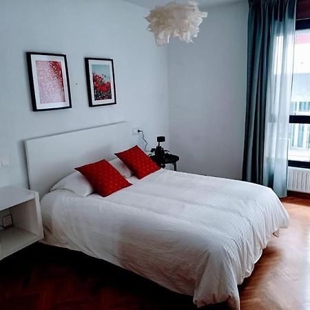 Apartmán Apartamento Entre Estaciones Oviedo Exteriér fotografie
